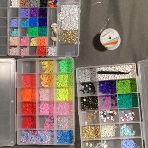 HUGE BEAD BUNDLE 3.99 SHIPPING!